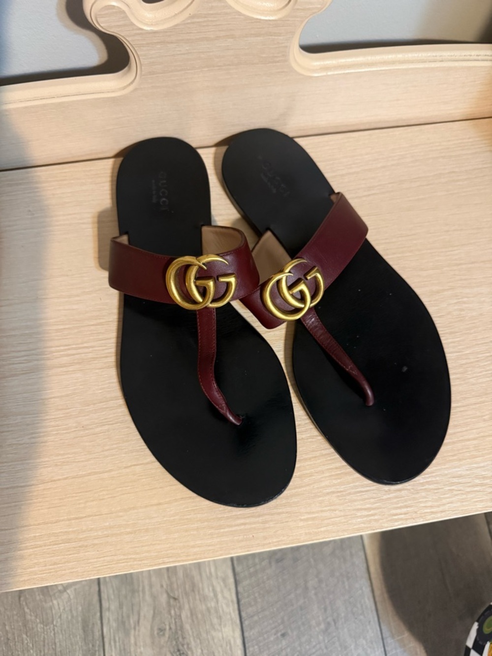 Gucci Burgundy Leather Thong Sandals with Gold Double G